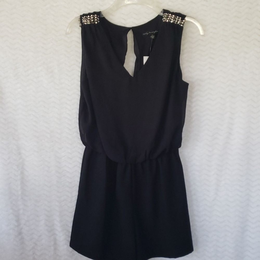 City triangles NWT Little black Romper